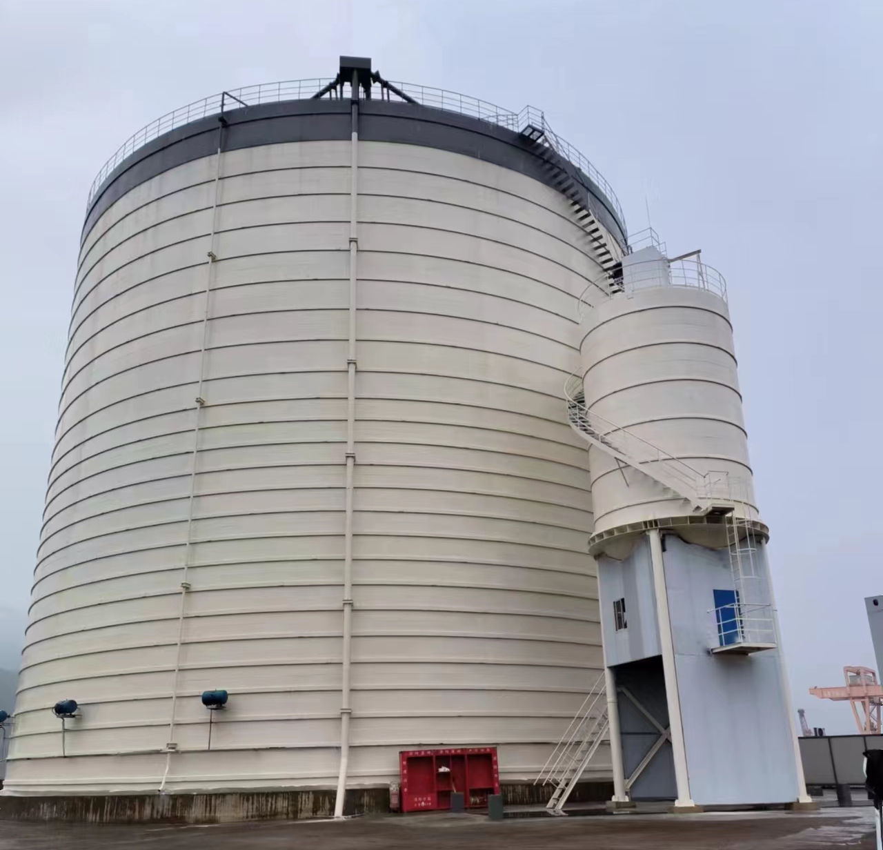 兴县10万吨水泥钢板库